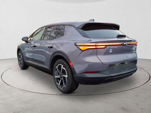 New 2026 Chevrolet Equinox EV LT image 7