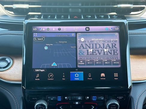 Used 2022 Jeep Grand Cherokee Summit AWD/4WD image 31