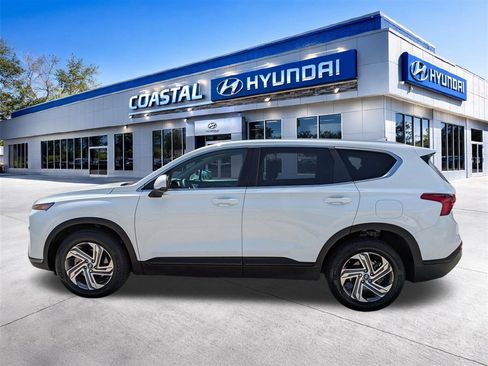 Used 2023 Hyundai Santa Fe SE image 7