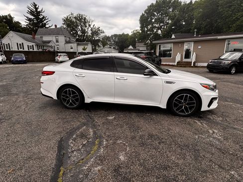 Used 2020 Kia Optima SE FWD image 4