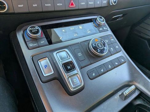 Used 2025 Hyundai Palisade Calligraphy image 10