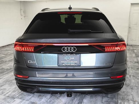Used 2020 Audi Q8 Prestige AWD/4WD image 5