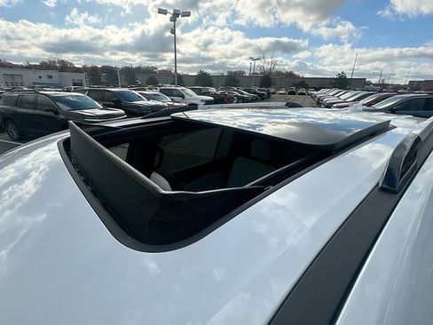 New 2026 Chevrolet Traverse High Country w/ LPO, Floor Liner Package image 22