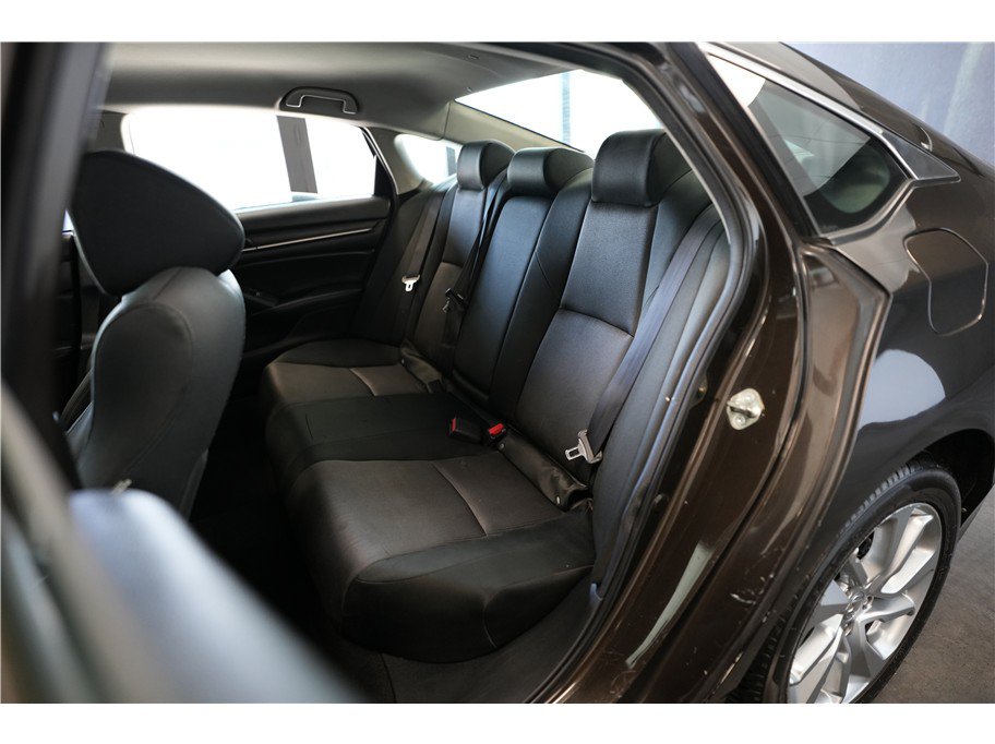 Used 2018 Honda Accord LX image 12