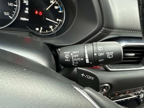 Used 2025 MAZDA CX-5 Signature image 40