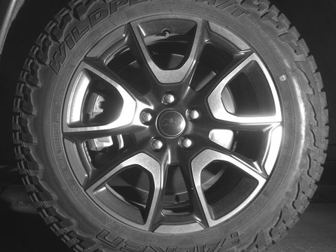 Used 2025 Jeep Compass Trailhawk image 12