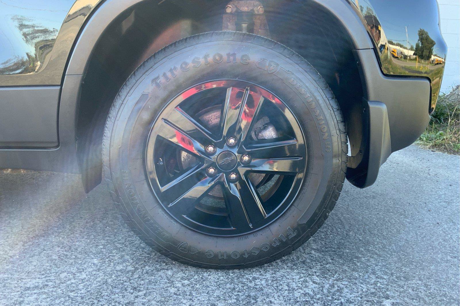 Used 2019 Chevrolet Trax LS w/ Tint and Cruise Package AWD/4WD image 28
