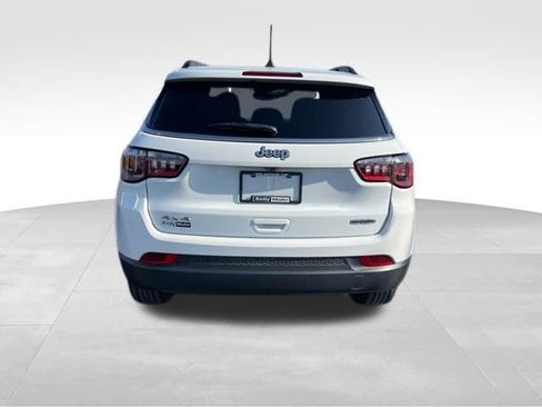 Used 2023 Jeep Compass Latitude image 6