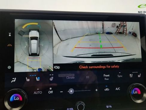 Used 2024 Lexus GX 550 w/ Accessory Package (31) AWD/4WD image 51