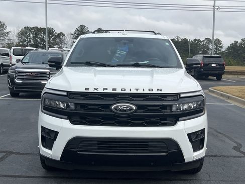 Used 2023 Ford Expedition Limited image 32