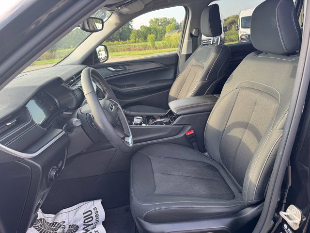 Certified 2023 Jeep Grand Cherokee L Laredo w/ Luxury Tech Group I AWD/4WD image 24