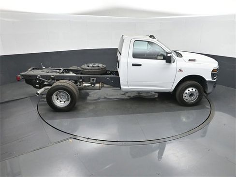 New 2026 RAM 3500 Tradesman w/ Chrome Appearance Group image 25