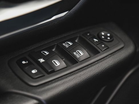 Used 2022 RAM 1500 Big Horn image 9