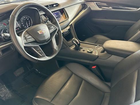 Used 2024 Cadillac XT5 Premium Luxury image 12