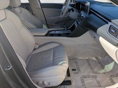 Used 2019 Genesis G70 3.3T Design image 20