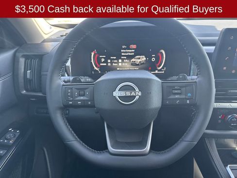 New 2026 Nissan Pathfinder Platinum image 14