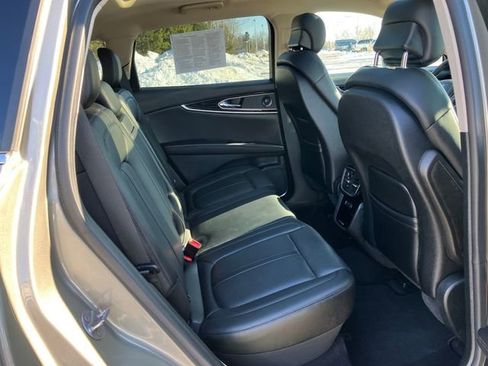 Used 2023 Lincoln Nautilus Reserve w/ Equipment Group 201A image 24