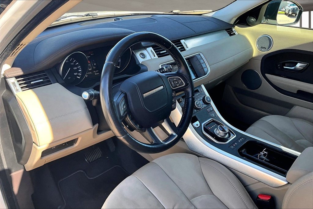 Used 2015 Land Rover Range Rover Evoque Pure AWD/4WD image 12