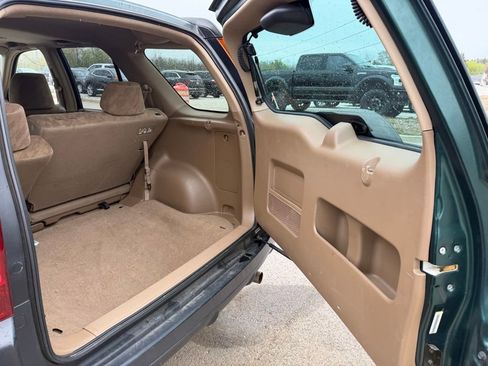 Used 2004 Honda CR-V EX image 5