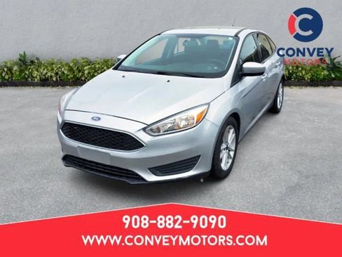 Used 2018 Ford Focus SE image 1