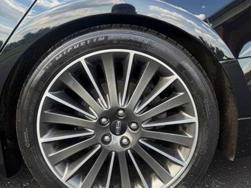 Used 2016 Lincoln MKZ Hybrid w/ Equipment Group 600A Reserve FWD image 4