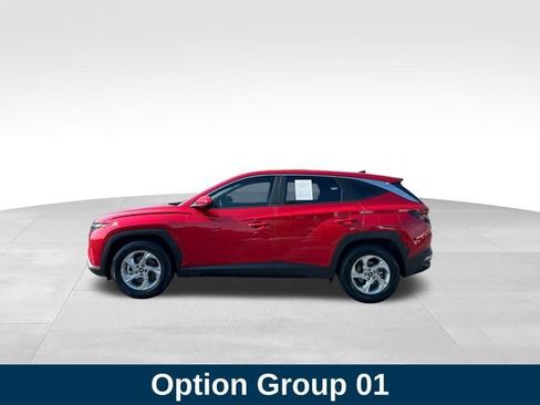 Used 2023 Hyundai Tucson SE FWD image 2