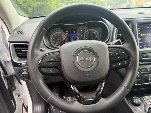 Used 2023 Jeep Cherokee Altitude Lux AWD/4WD image 25