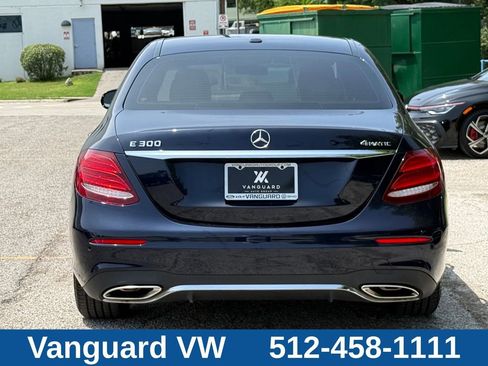 Used 2017 Mercedes-Benz E 300 4MATIC image 10
