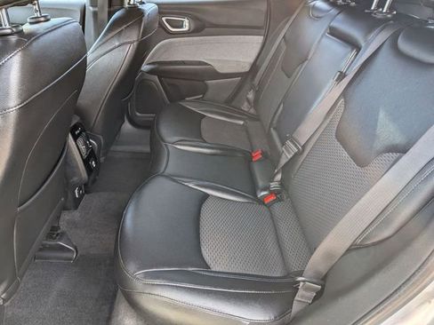 Certified 2024 Jeep Compass Latitude image 24