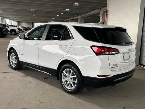 Used 2022 Chevrolet Equinox LT FWD image 3