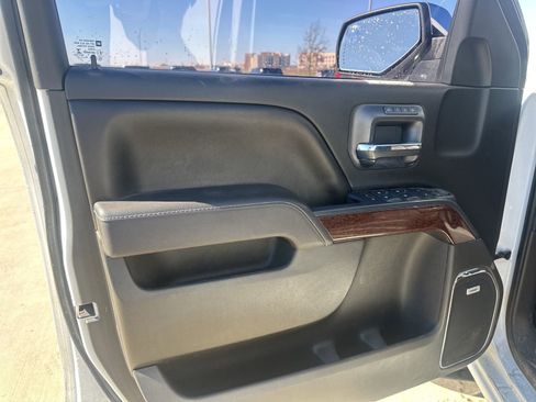 Used 2017 GMC Sierra 1500 SLT w/ Texas SLT Premium Package image 10