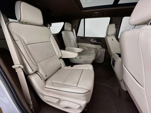 Used 2026 GMC Yukon Denali w/ Sun & Power Step Package AWD/4WD image 29