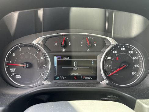 Used 2018 GMC Acadia SLE w/ LPO, Floor Liner Package image 16