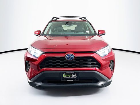 Used 2024 Toyota RAV4 XLE w/ Convenience Package image 2