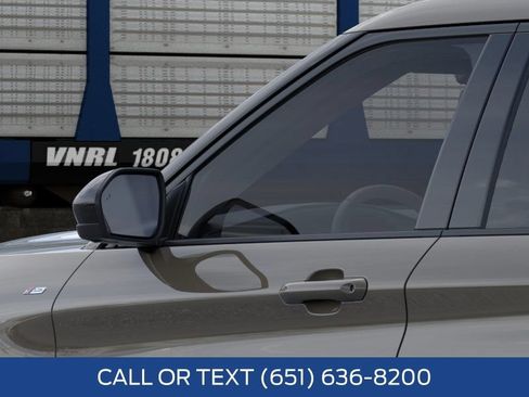 Used 2026 Ford Explorer ST-Line w/ ST-Line Street Pack AWD/4WD image 23