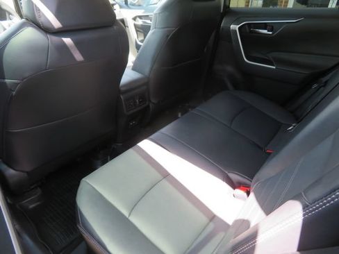 Used 2022 Toyota RAV4 XLE Premium FWD image 19