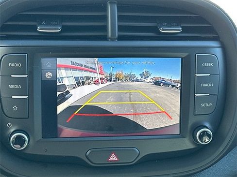Used 2023 Kia Soul LX w/ LX Technology Package image 20