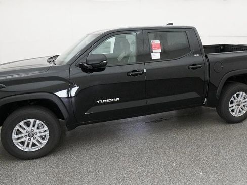 New 2026 Toyota Tundra SR5 AWD/4WD image 40