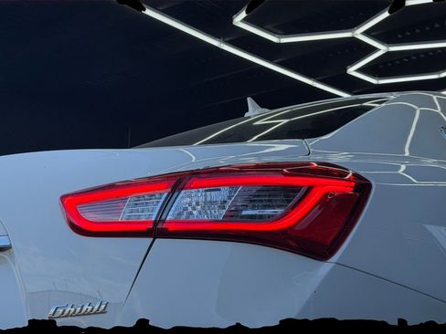 Used 2018 Maserati Ghibli image 29