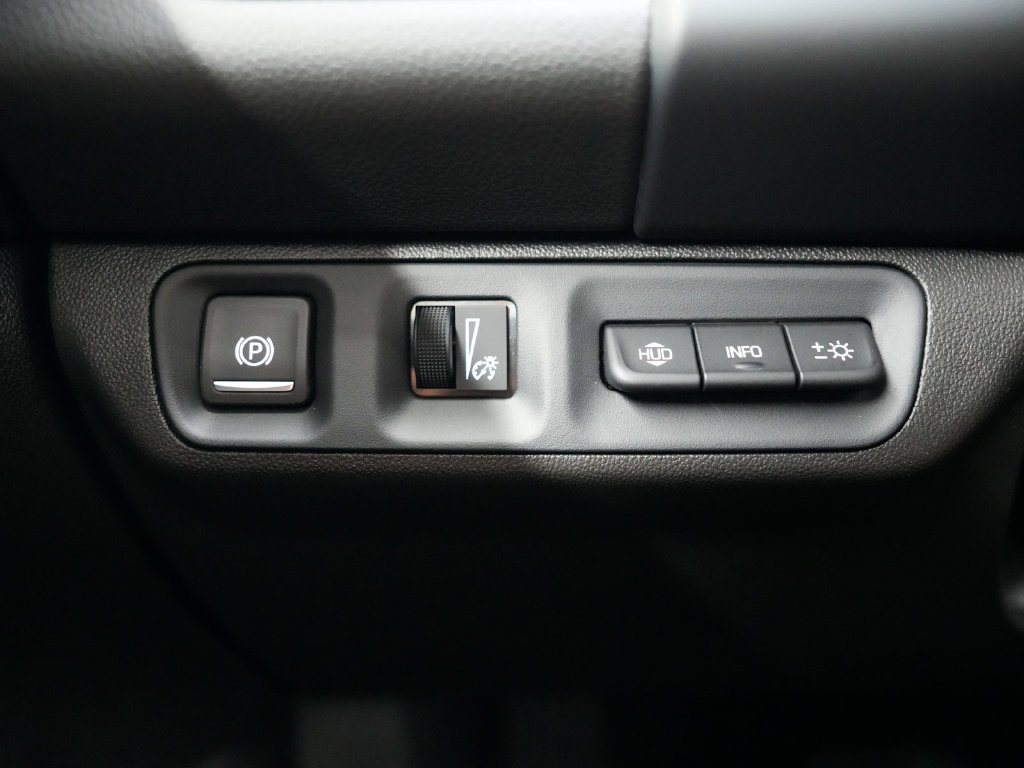 Used 2023 GMC Acadia Denali w/ Black Diamond Edition AWD/4WD image 21