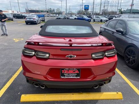 Used 2024 Chevrolet Camaro LT w/ RS Package image 4
