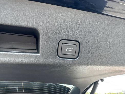 New 2026 Chevrolet Traverse High Country w/ LPO, Floor Liner Package FWD image 20