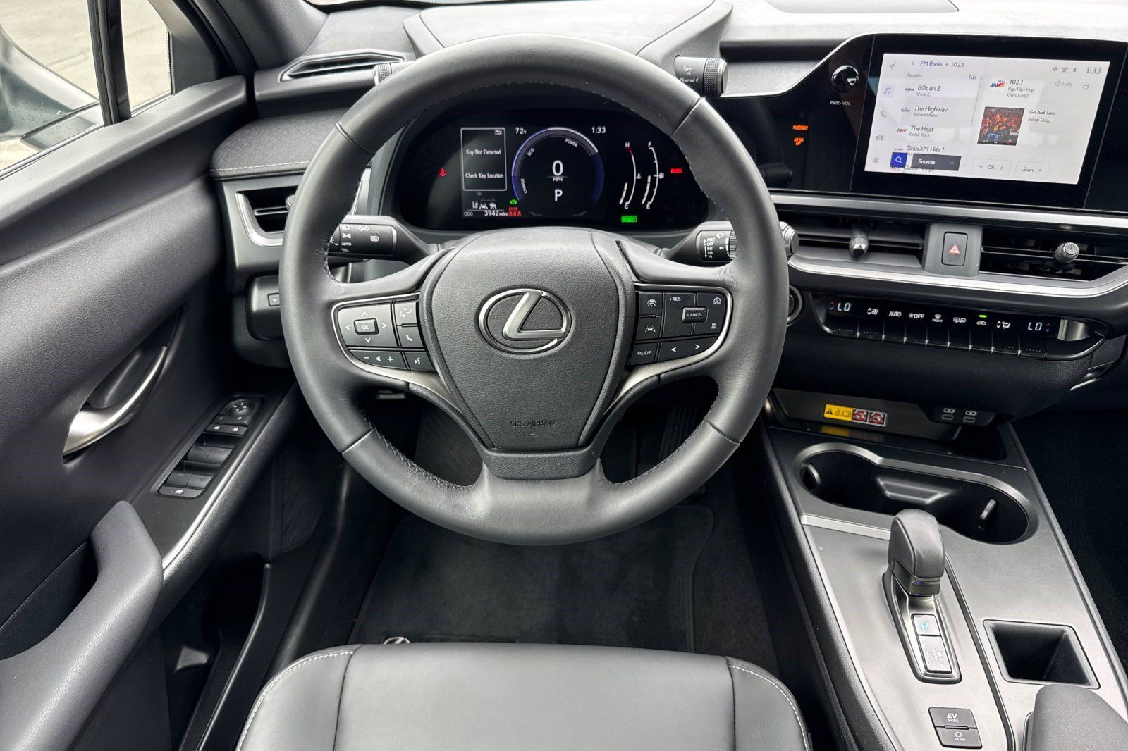 Certified 2026 Lexus UX 300h FWD w/ Accessory Package (Z1) image 18