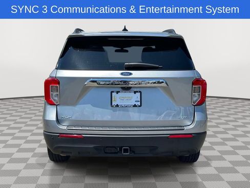 Used 2023 Ford Explorer XLT w/ Class IV Trailer Tow Package AWD/4WD image 4