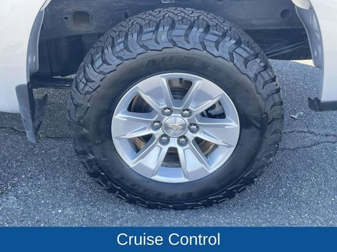 Used 2022 Chevrolet Silverado 1500 LT image 12