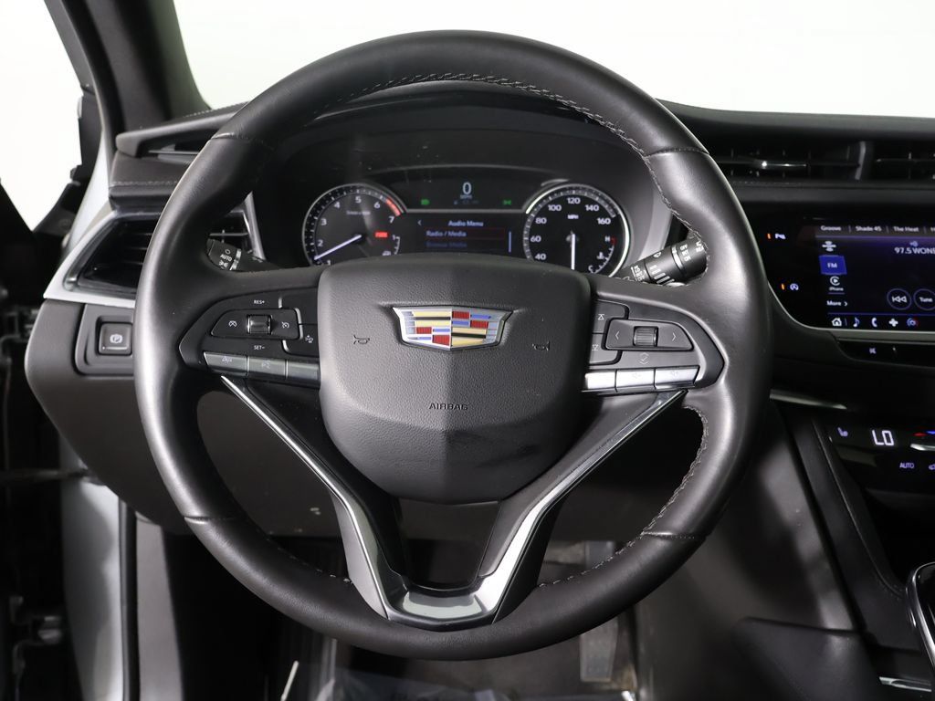 Used 2024 Cadillac XT6 Luxury w/ LPO, Floor Liner Package AWD/4WD image 39