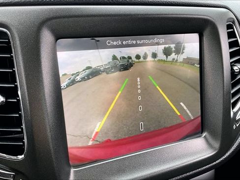 Used 2020 Jeep Compass Trailhawk AWD/4WD image 23