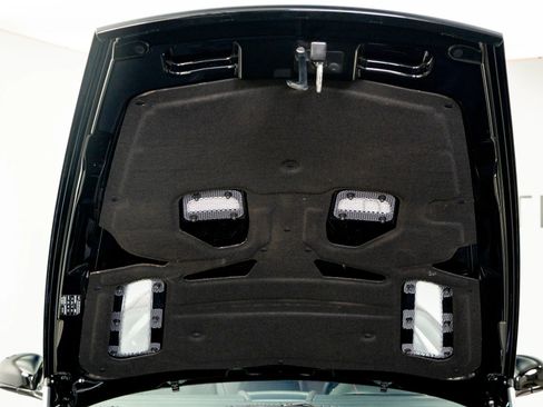 Used 2010 Aston Martin DBS Coupe RWD image 5