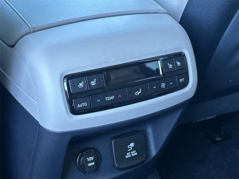 Used 2024 Hyundai Palisade Limited image 29