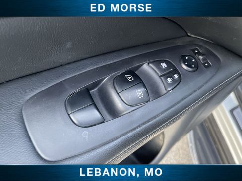 Used 2020 Nissan Pathfinder SL image 22